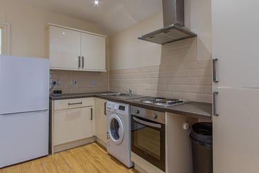 1 bed house, Gordon Road, Plasnewydd, Cardiff, CF243AL - Image 3